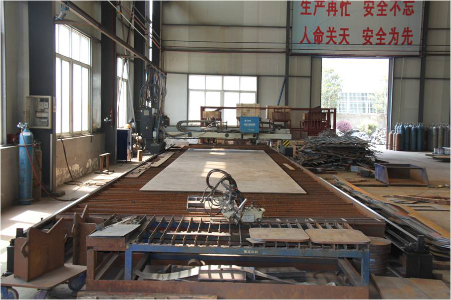 常德湘沅實業(yè)有限公司,常德垂直垃圾壓縮站,地埋式垃圾壓縮站,電動人力斗車,電動三輪高壓清運(yùn)車,電動助力拉車