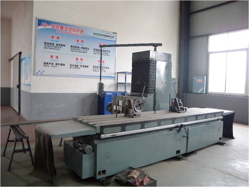 常德湘沅實業(yè)有限公司,常德垂直垃圾壓縮站,地埋式垃圾壓縮站,電動人力斗車,電動三輪高壓清運(yùn)車,電動助力拉車